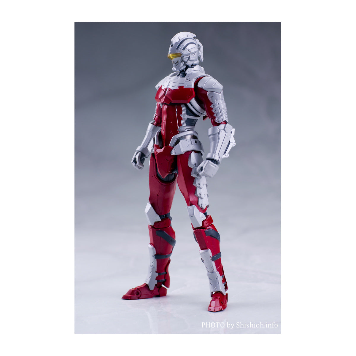 ULTRAMAN S.H.Figuarts Ultraman Suit Ver. 7.2 Action Figure